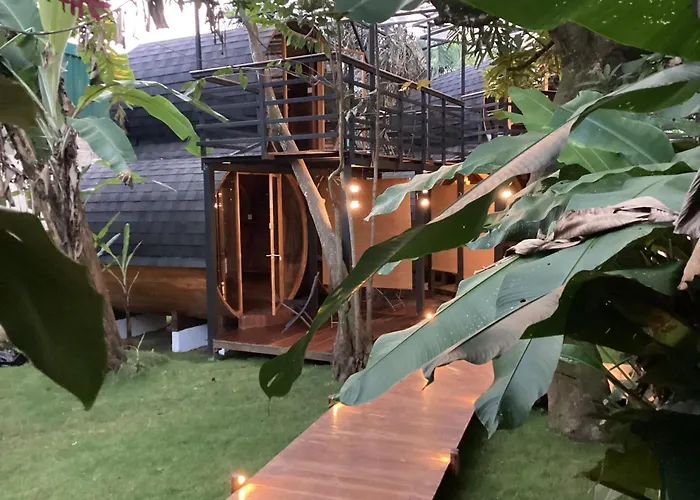 Cahuita Places to Stay